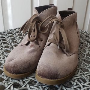 Indigo Rd. Velvet Bootie | Women's Size 7 1/2 | Brown